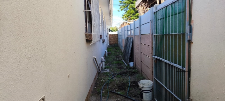 3 Bedroom Property for Sale in Churchill Estate Western Cape